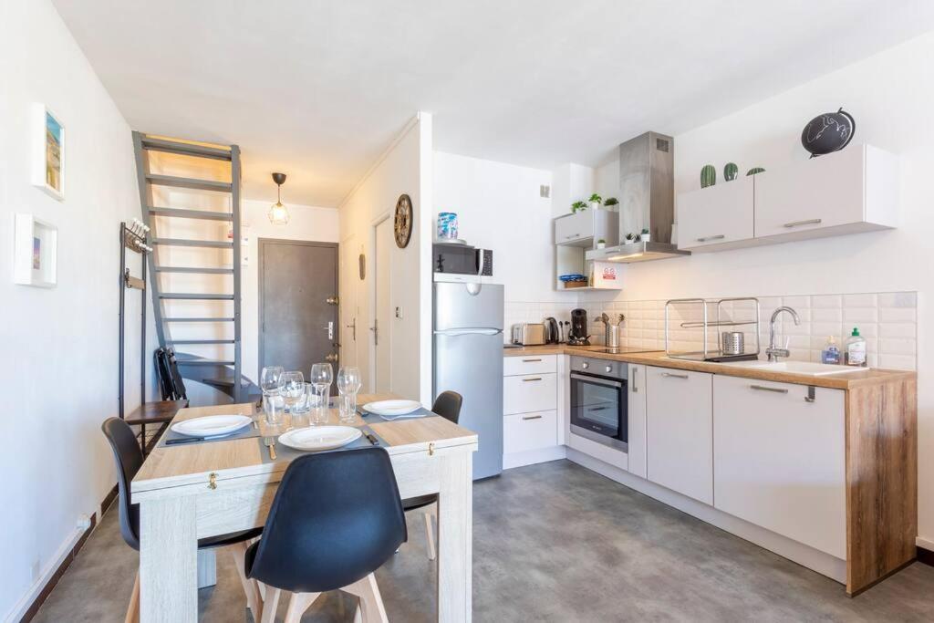 Chez Audrey - Agreable Appartement Duplex Climatise Et Convivial Le Grau-du-Roi Ngoại thất bức ảnh